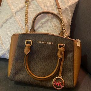 MICHAEL KORS purse